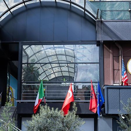 4R Colombo Hotel Тирана Екстериор снимка