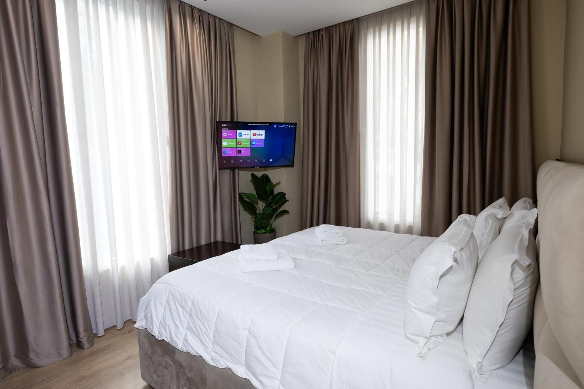 4R Colombo Hotel Тирана Екстериор снимка