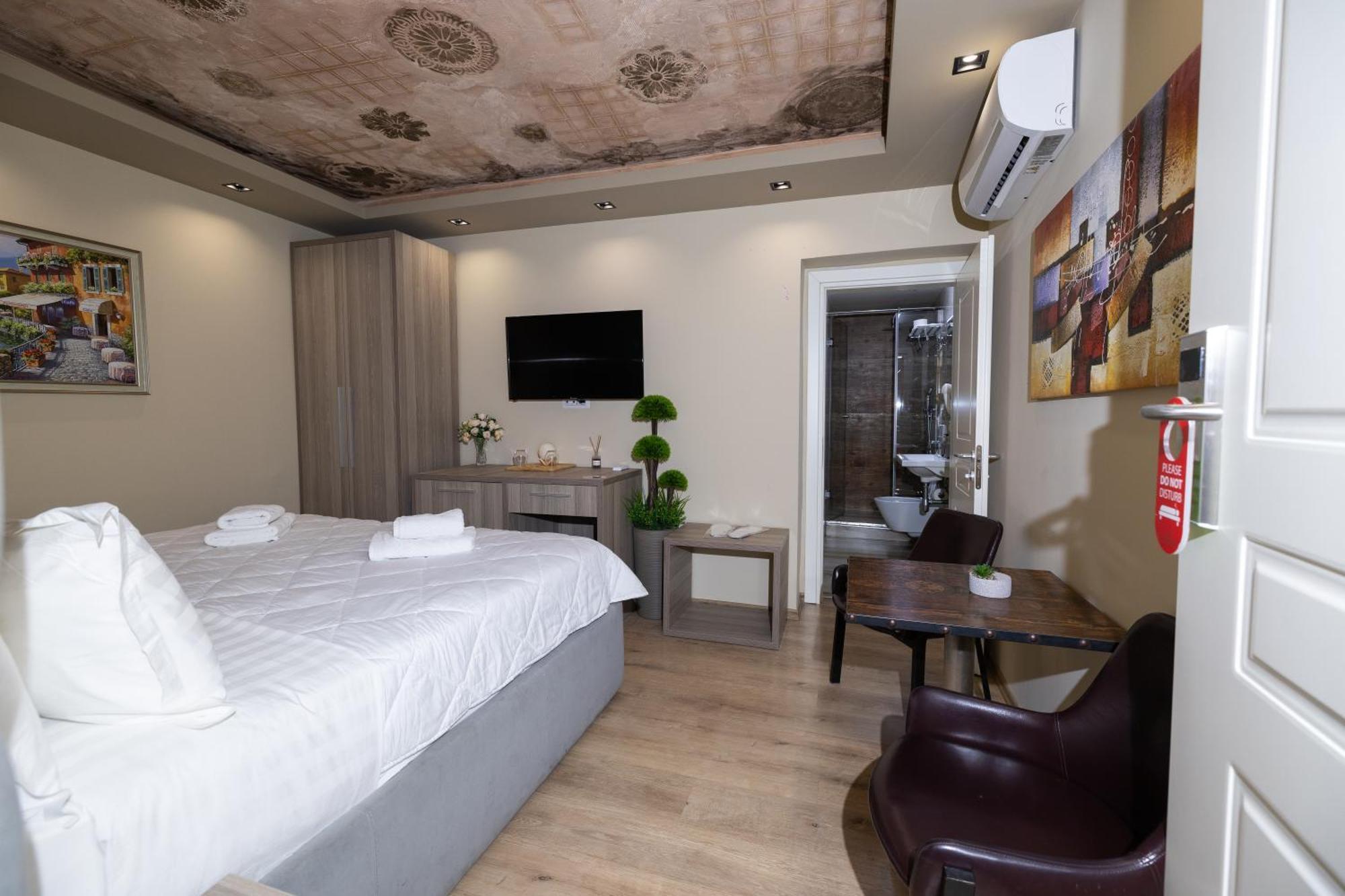 4R Colombo Hotel Тирана Екстериор снимка